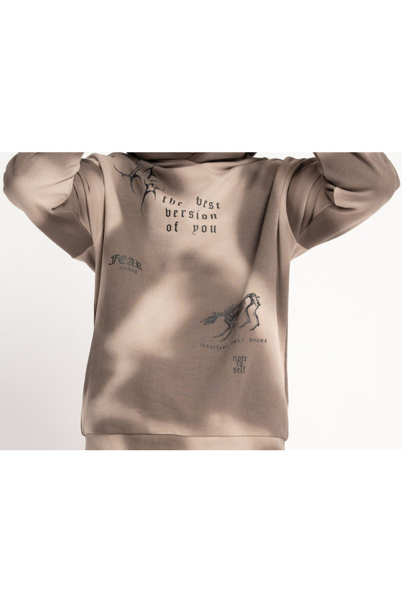 Brązowa bluza REGULAR z kapturem z nadrukiem na całości, brązowy