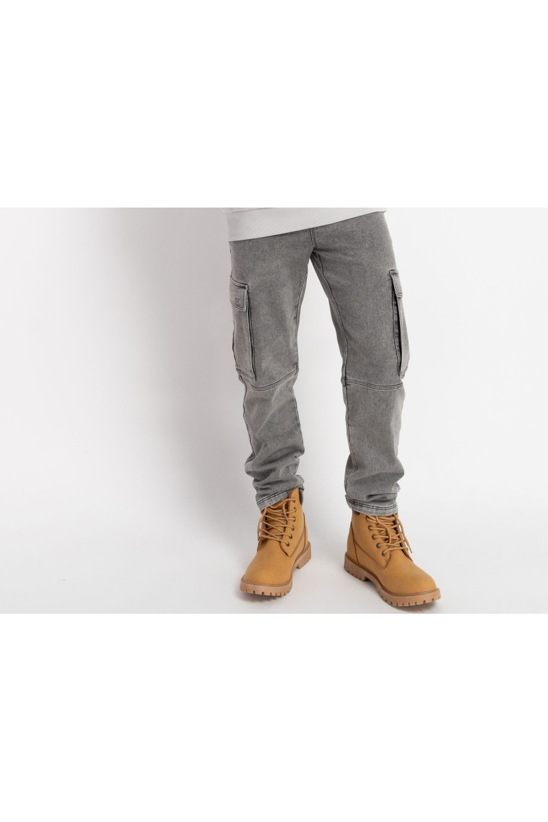 Szare spodnie jensowe typu cargo z efektem sprania, szary