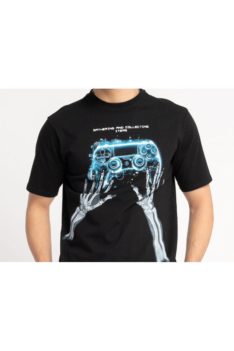 Czarny t-shirt z autorską grafiką z przodu, czarny