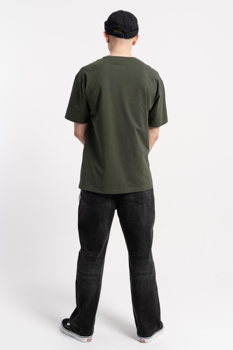 Ciemnozielony t-shirt z autorską grafiką z przodu