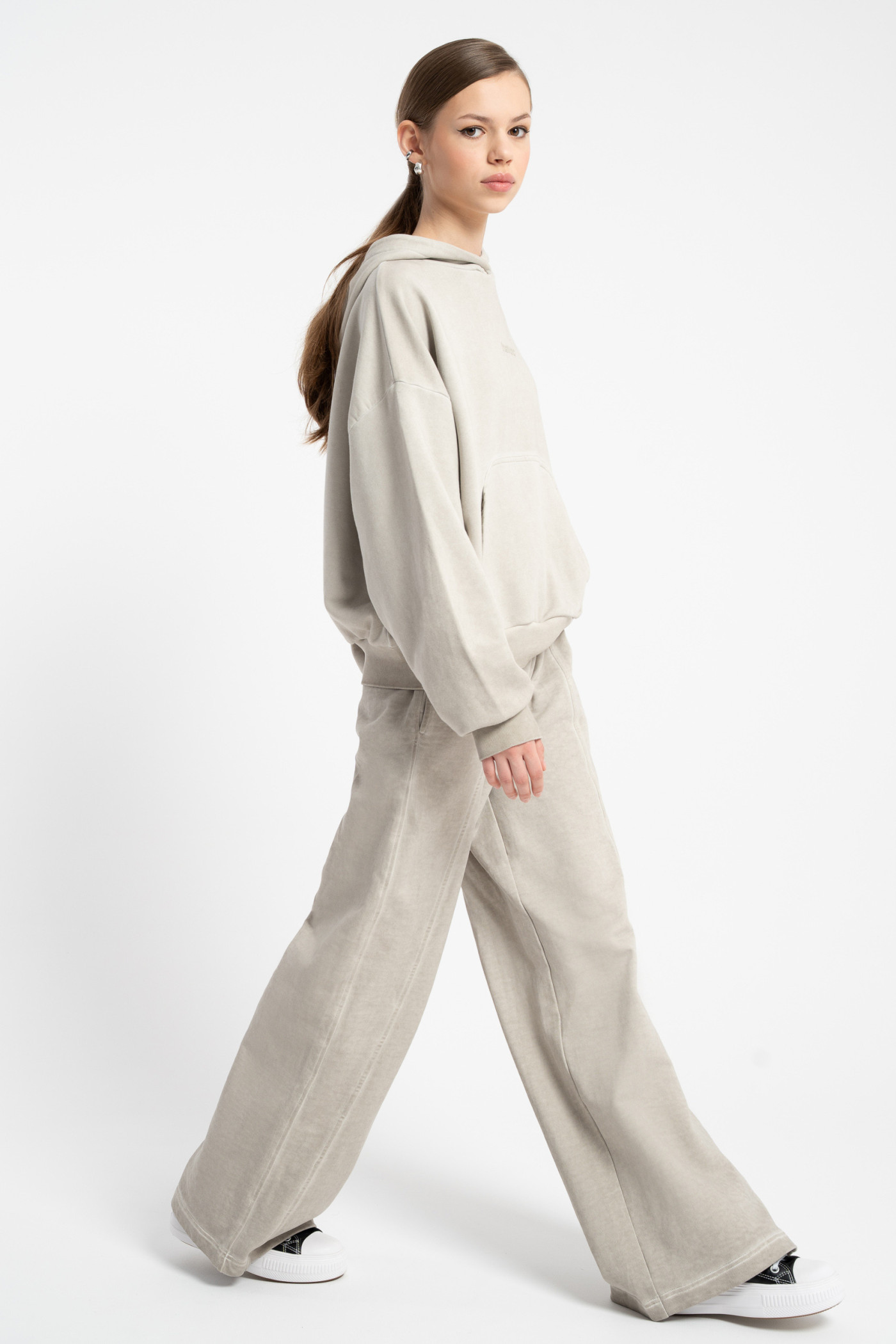 Beżowa bluza BOXY z efektem sprania z kapturem