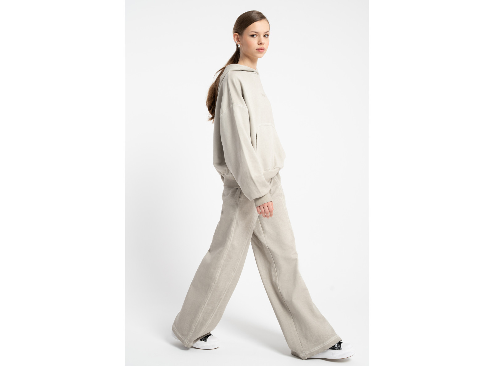 Beżowe spodnie dresowe WIDE LEG