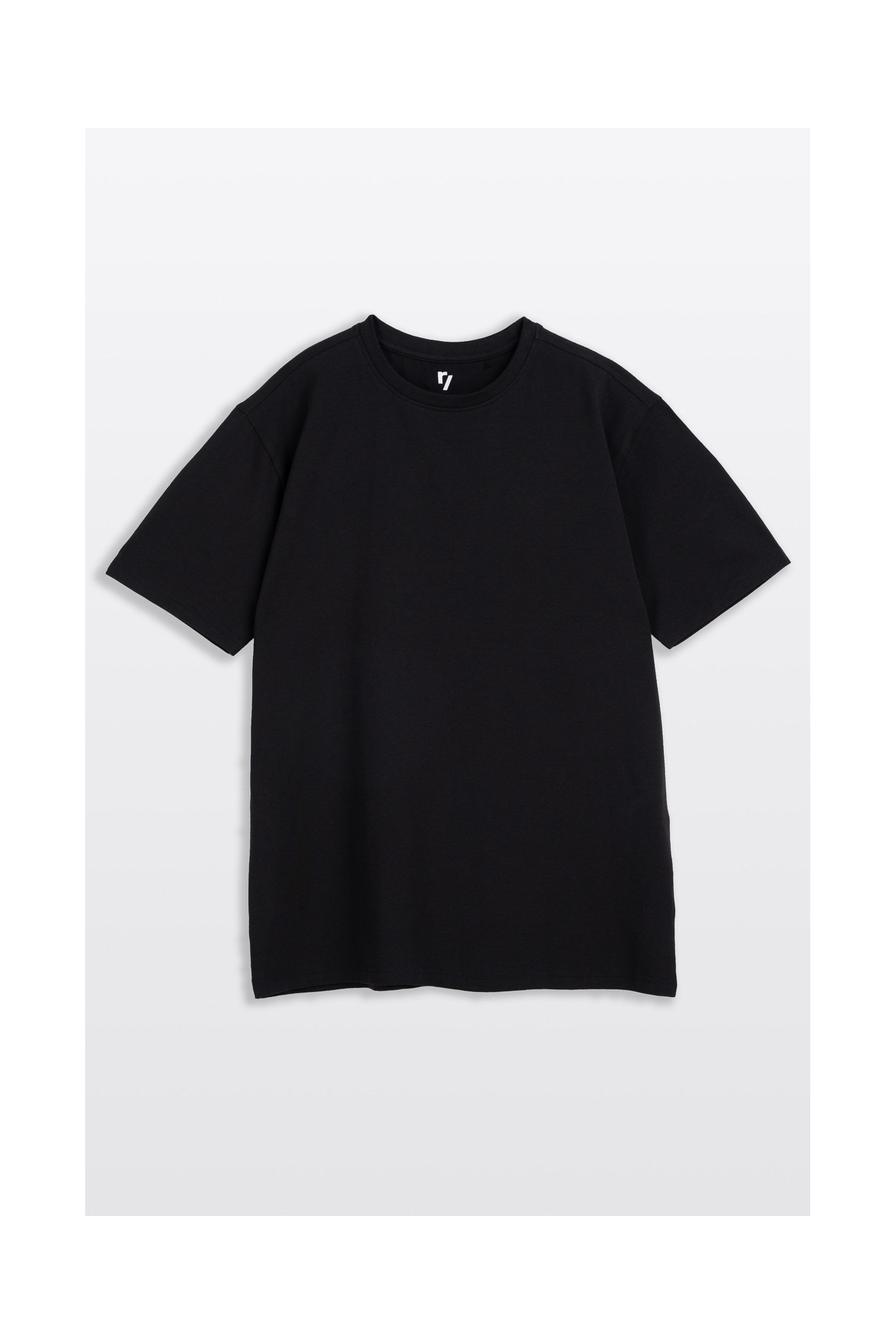 Czarny t-shirt bez nadruków