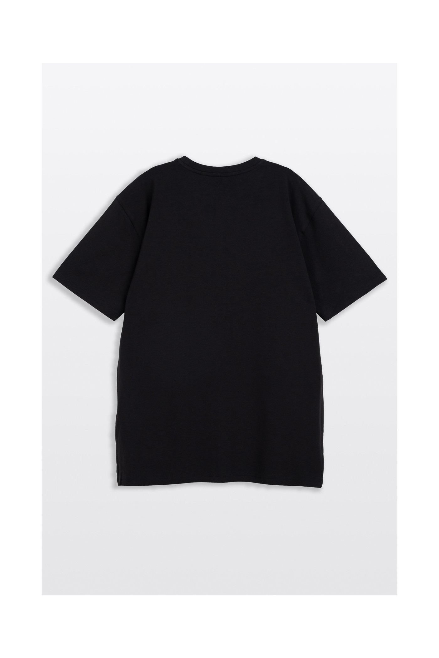 Czarny t-shirt bez nadruków