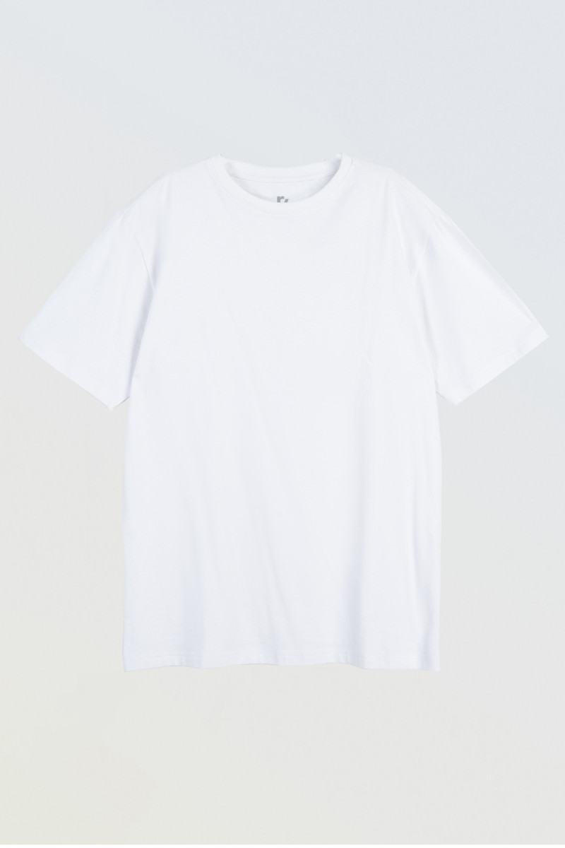 Biały t-shirt bez nadruków