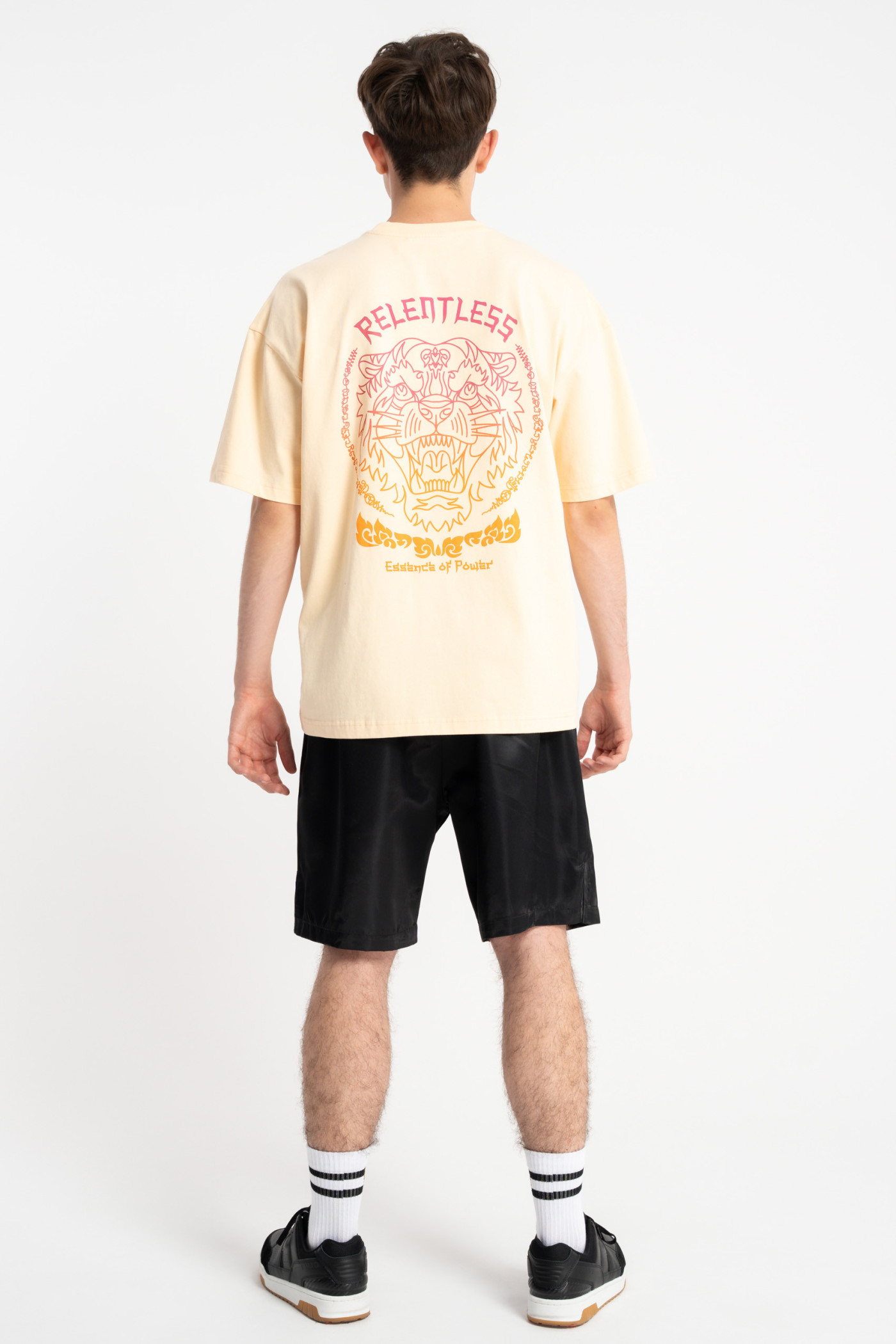 Czarne krótkie spodenki LOOSE z haftem