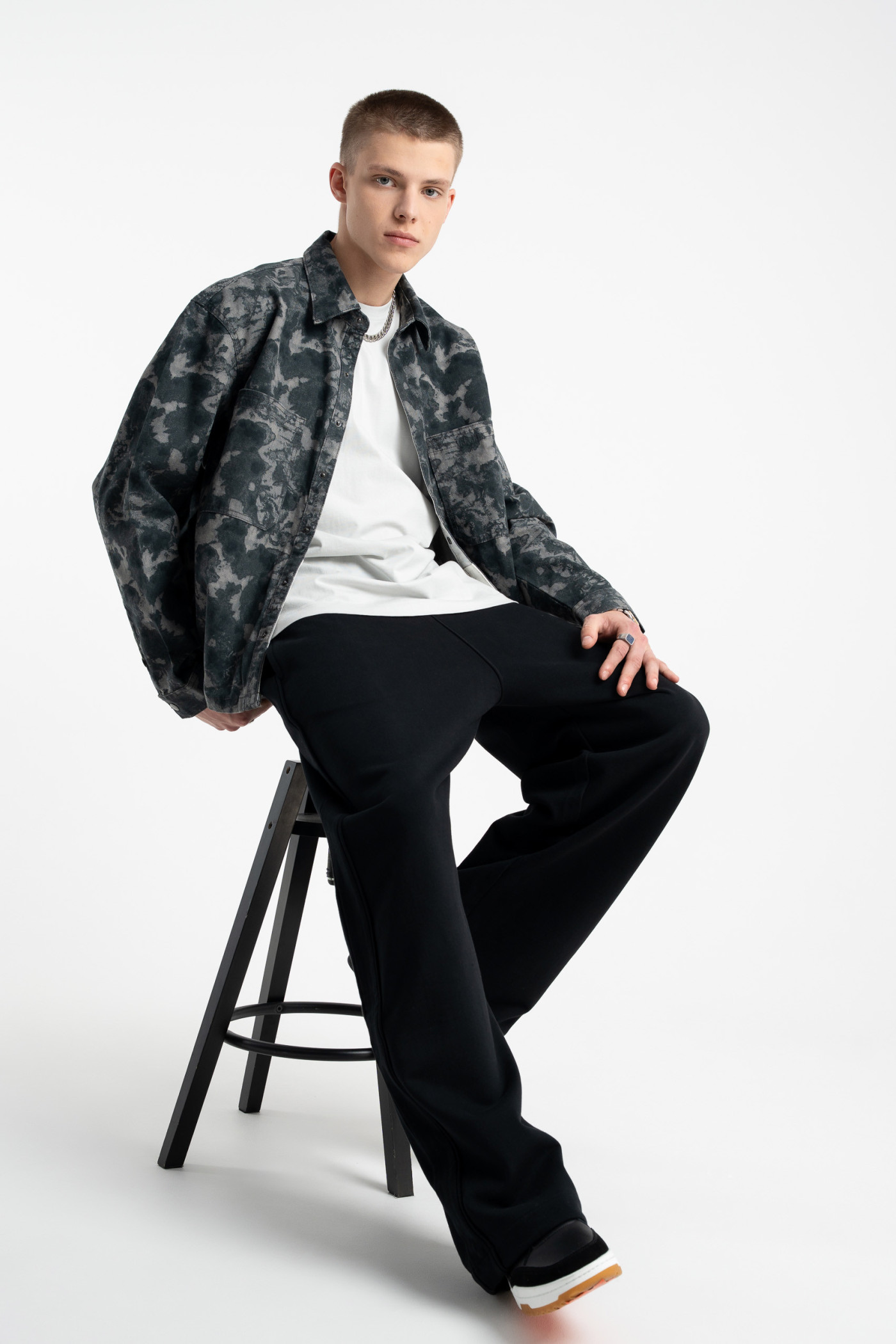 Jeansowa koszula BOXY z nadrukiem na całości