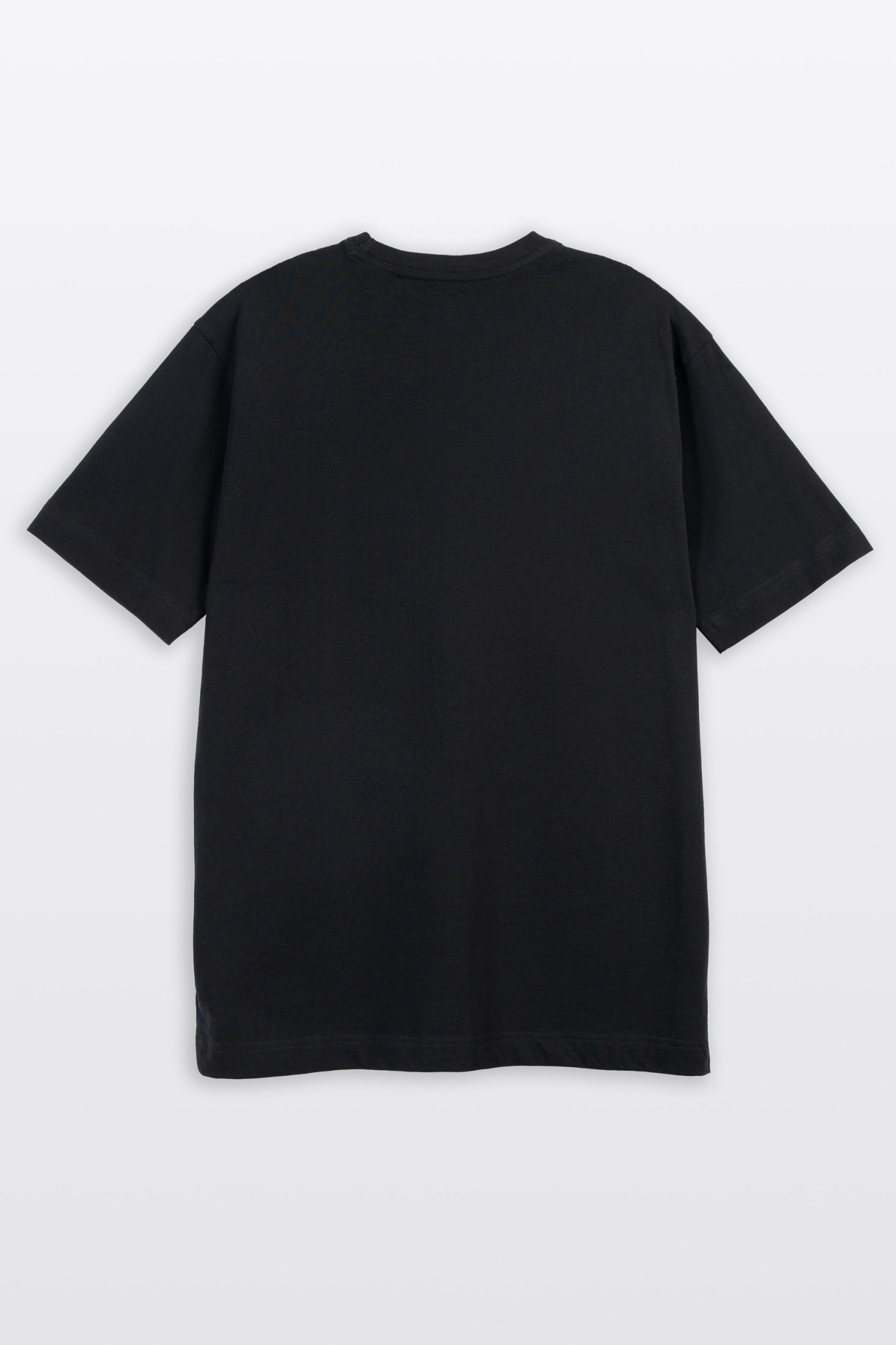Czarny t-shirt z autorską grafiką z przodu