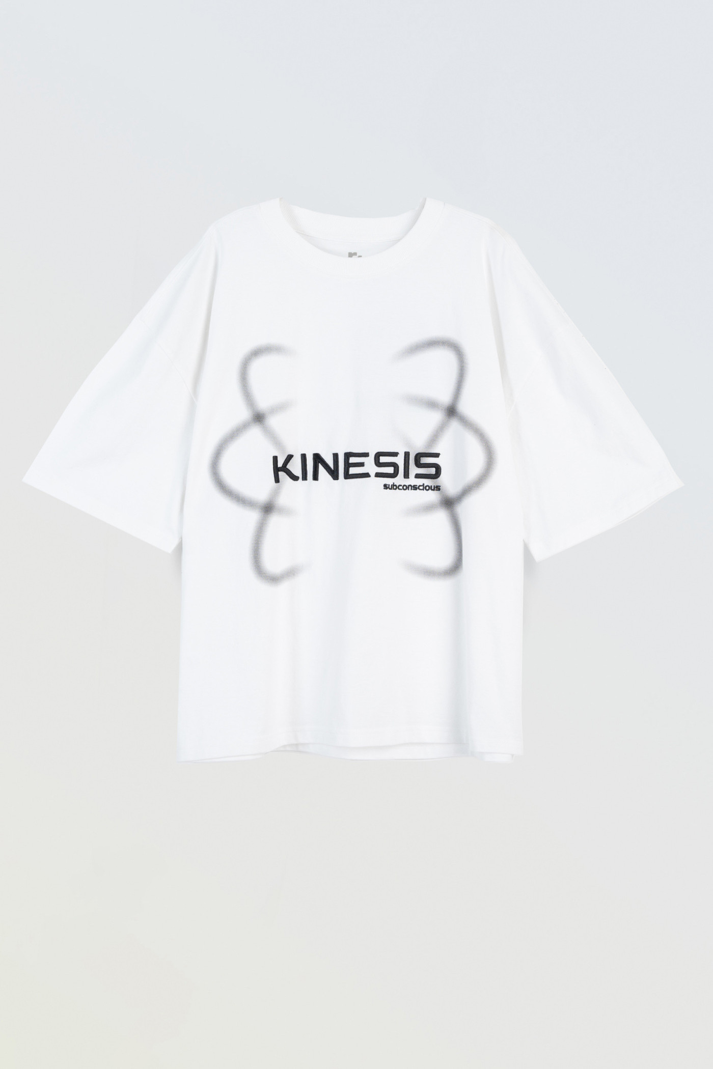 Biały t-shirt z autorską grafiką z przodu