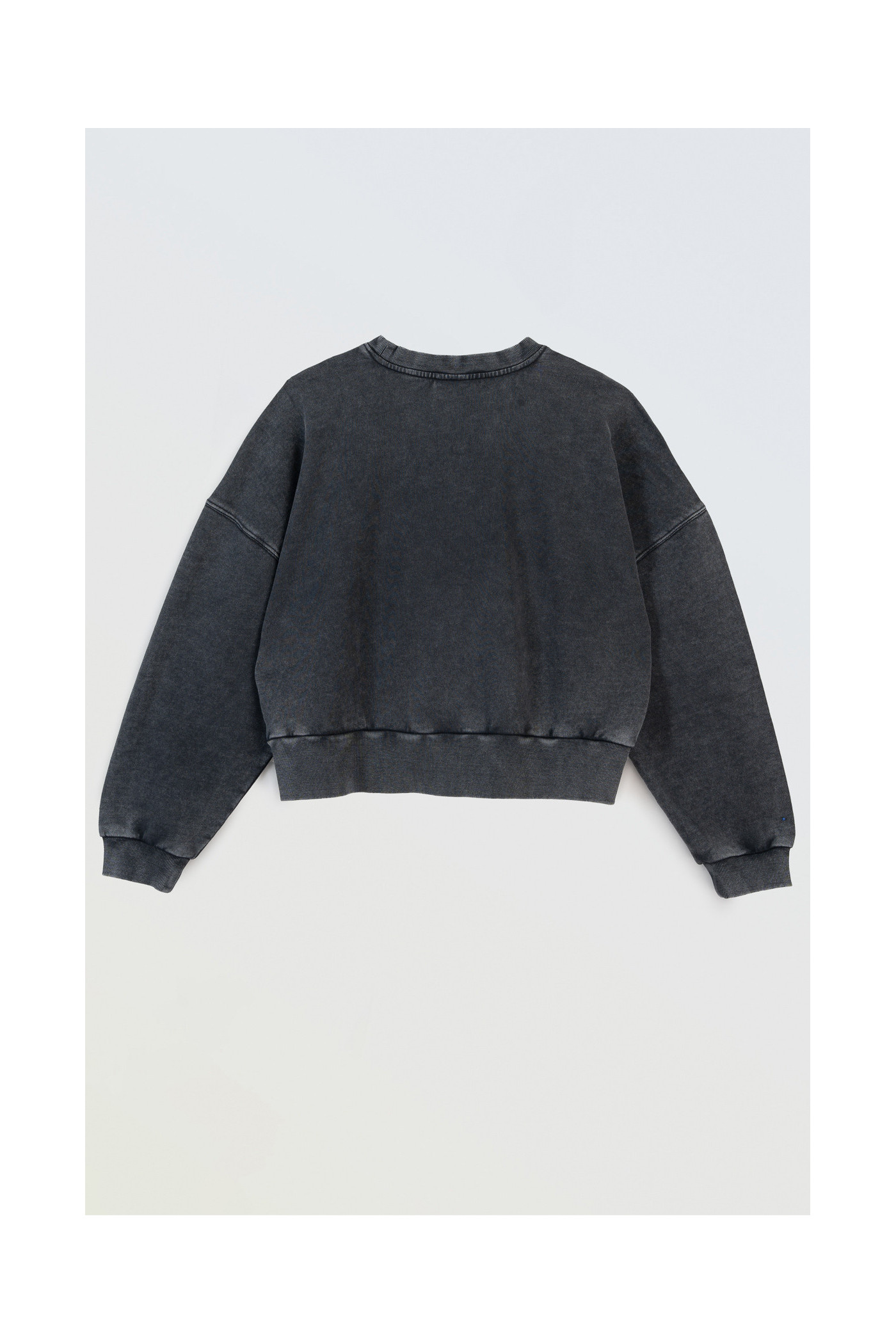 Czarna bluza BOXY bez kaptura z nadrukiem z przodu