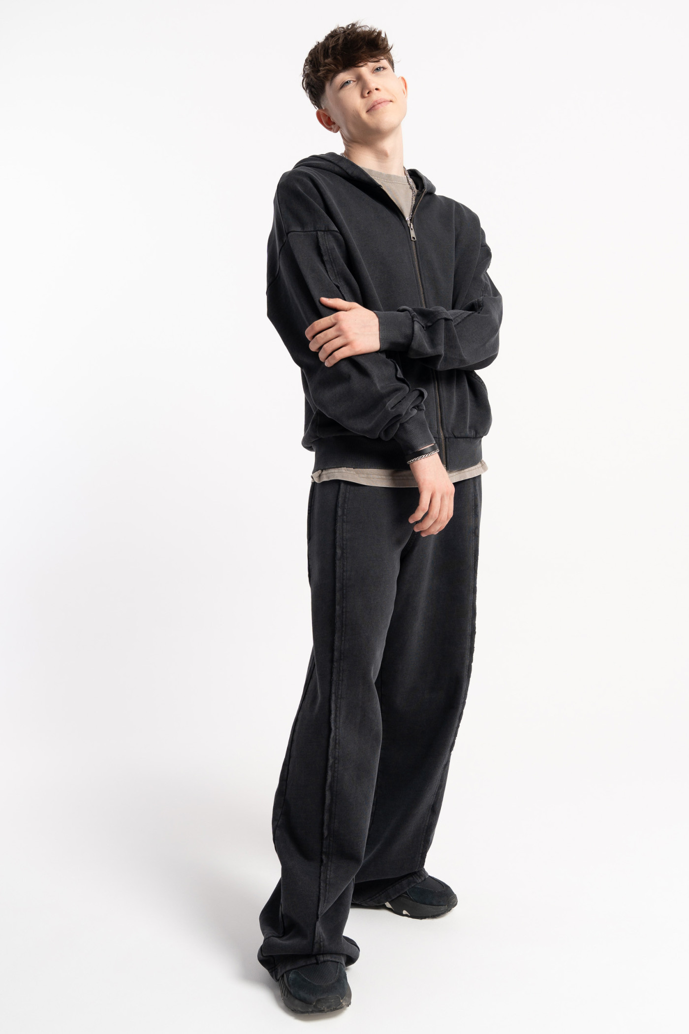 Ciemnoszare spodnie dresowe WIDE LEG z efektem sprania