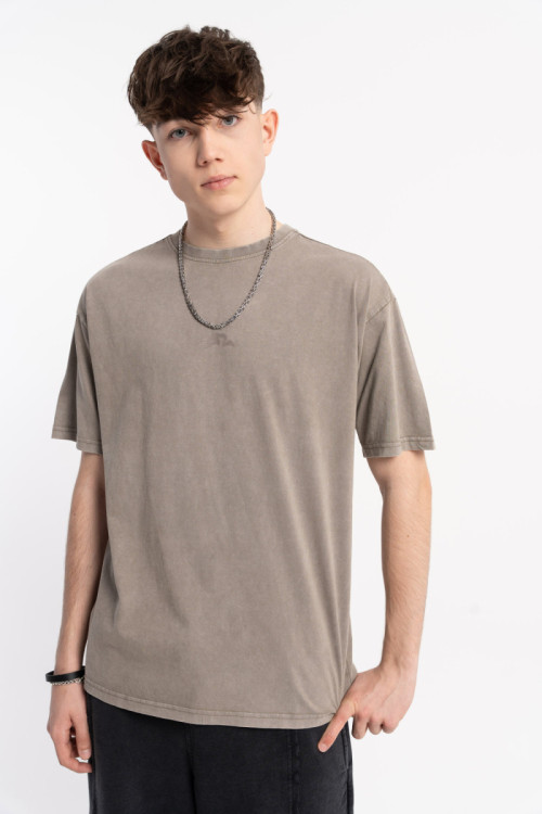 Beżowy t-shirt LOOSE z efektem sprania