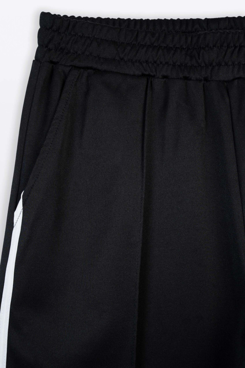 Czarne spodnie dresowe WIDE LEG z białym lampasem