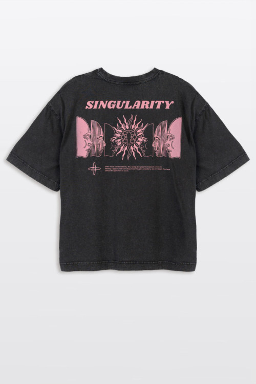 Czarny t-shirt LOOSE z autorską grafiką z tyłu