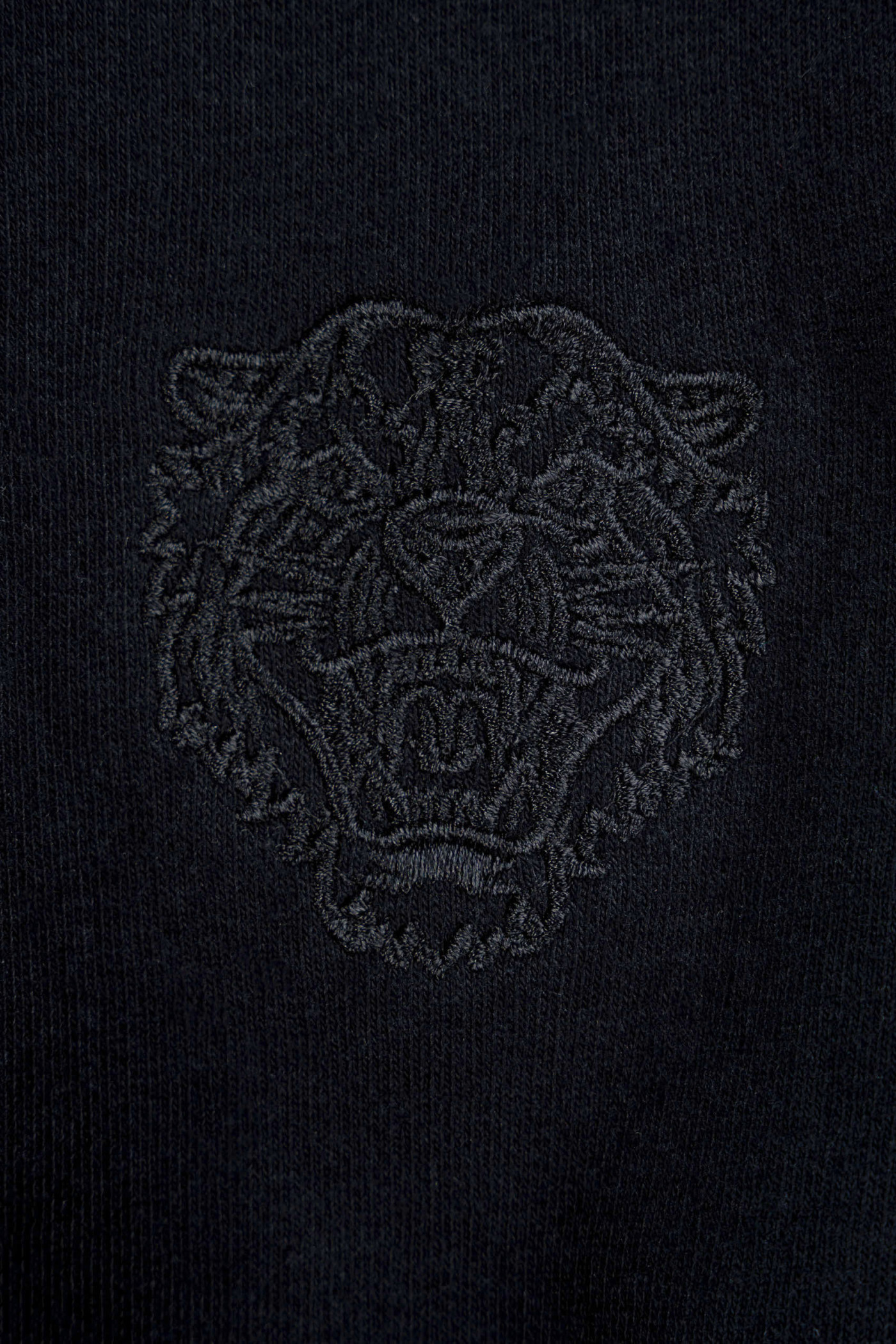 Czarna bluza BOXY z kapturem z podkreśloną talią