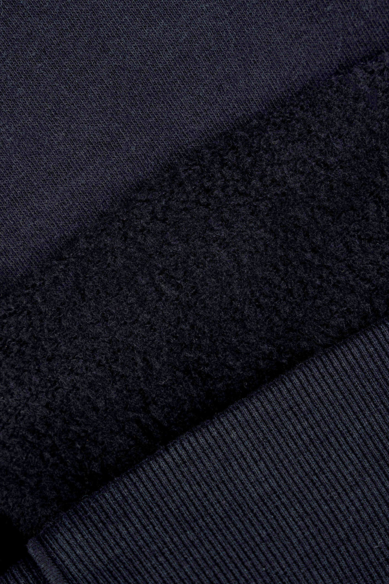 Czarna bluza BOXY z kapturem z podkreśloną talią