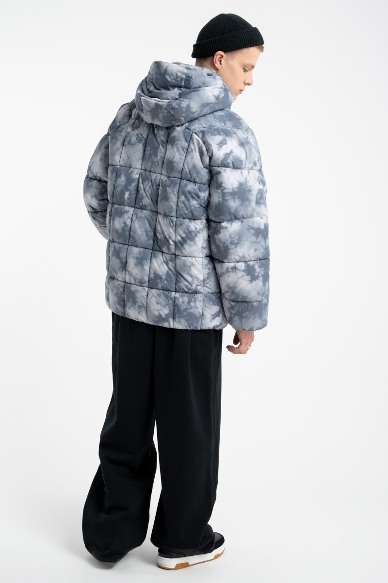 Szara pikowana ocieplana kurtka z nadrukiem na całości, szary