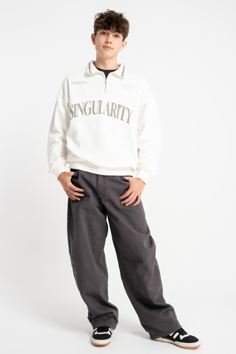 Kremowa bluza na stójce z nadrukiem z przodu, kremowy