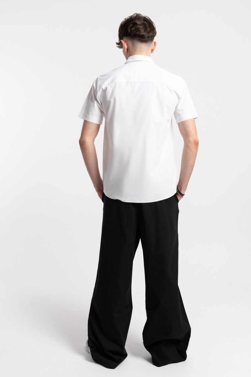 Czarne spodnie materiałowe PARACHUTE z modnymi zakładkami na nogawkach