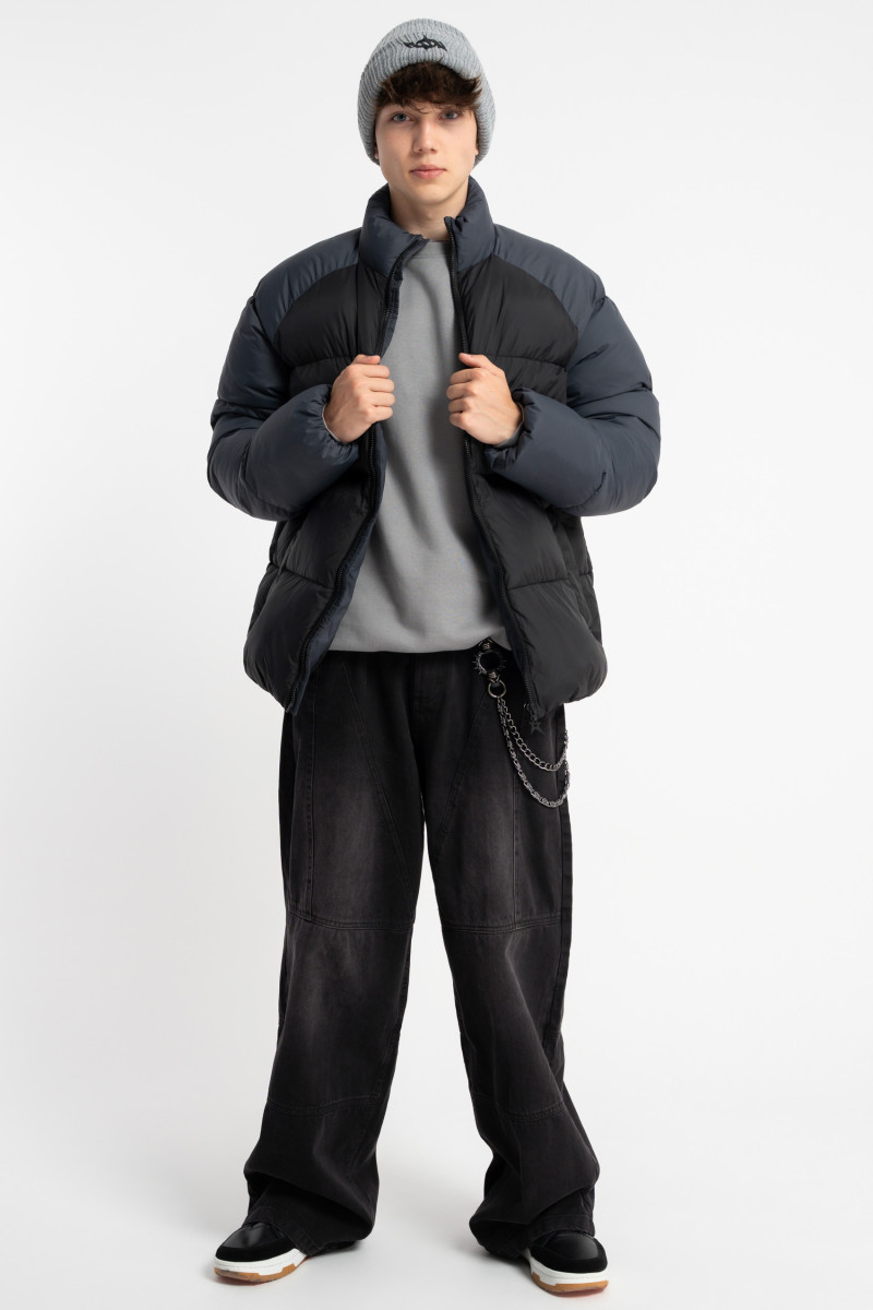 Czarno-szara pikowana kurtka z ociepleniem bez kaptura