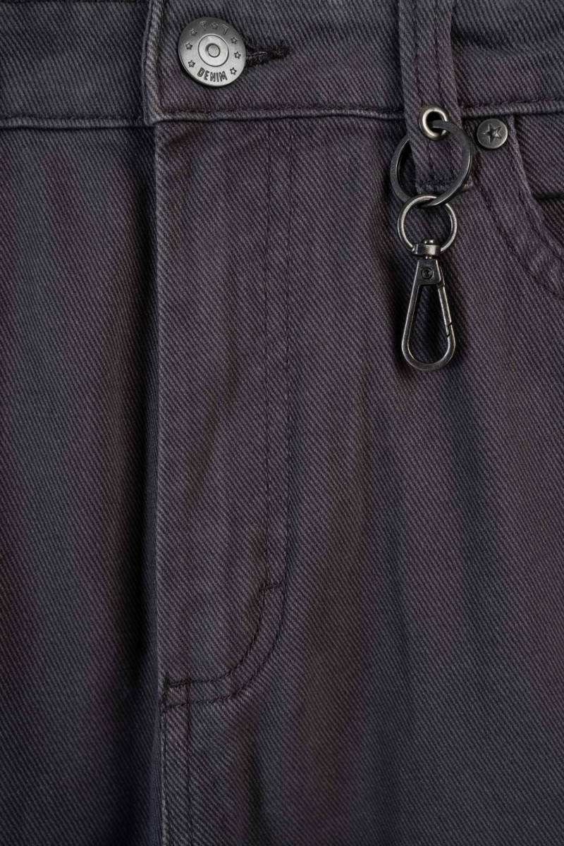 Szare spodnie jeansowe o kroju BAGGY