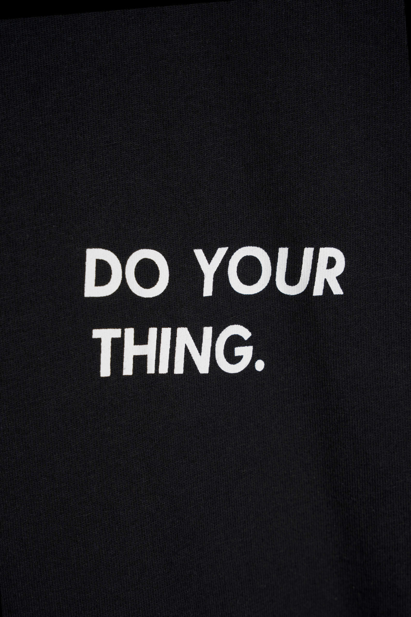 Czarny t-shirt OVERSIZE z autorską grafiką z tyłu