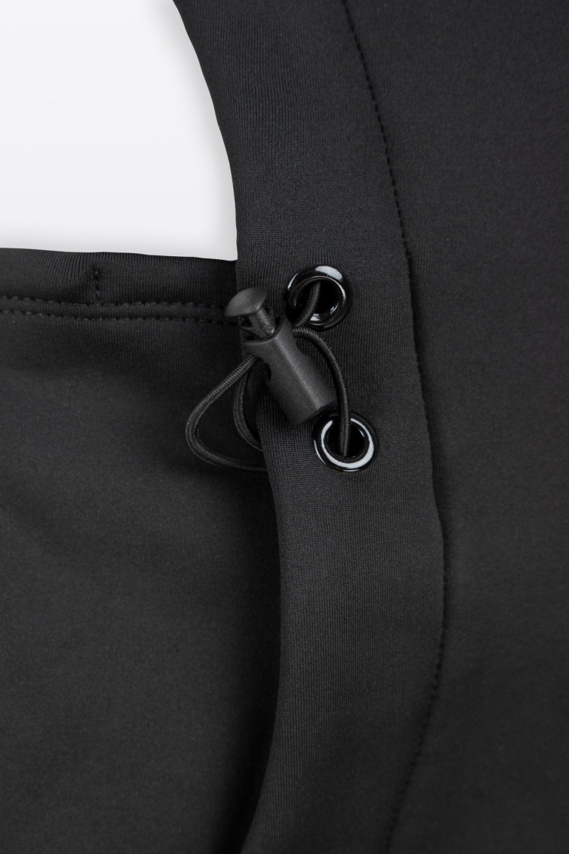 Ciemnoszara czapka z kominem z kontrastowym nadrukiem