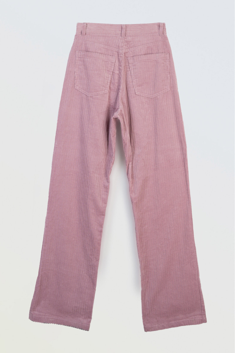 Różowe sztruksowe spodnie z szerokimi nogawkami