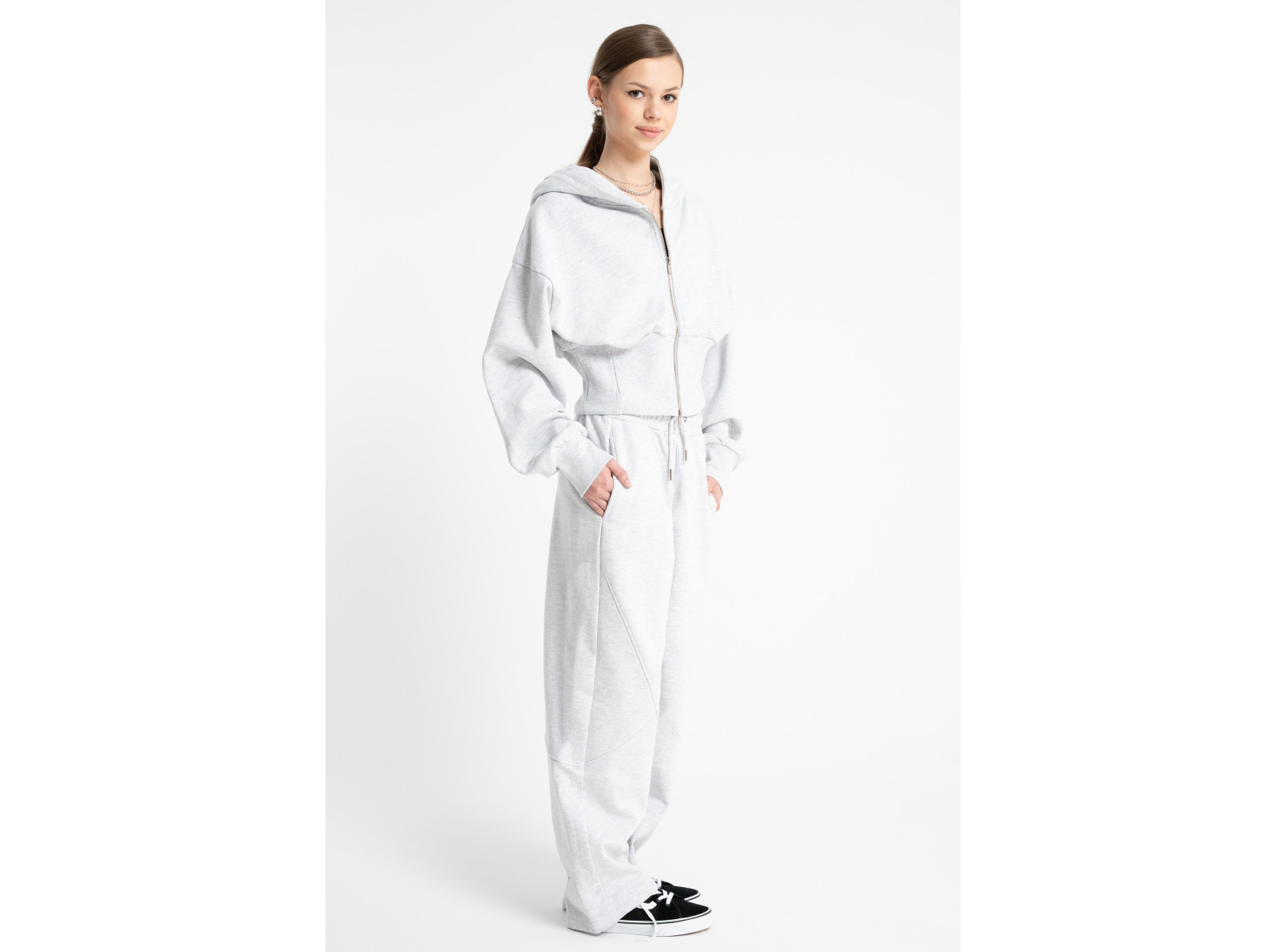 Szare spodnie dresowe o kroju BALLOON