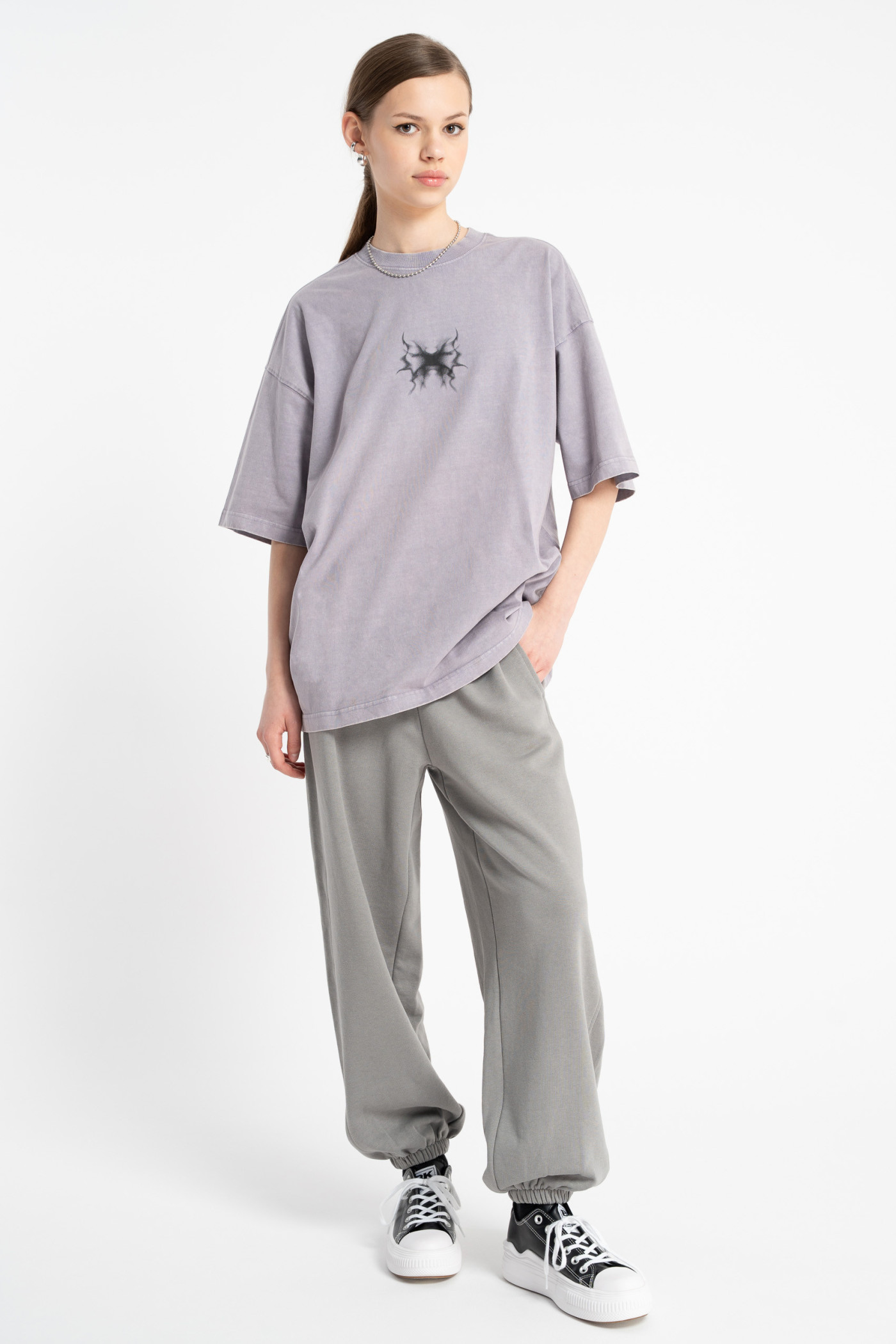 Szare spodnie dresowe OVERSIZE z modnymi cięciami