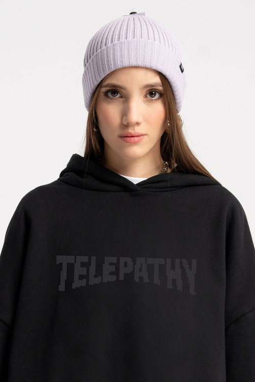 Czarna bluza z kapturem BOXY z nadrukiem z przodu Czarna bluza z kapturem BOXY z nadrukiem z przodu