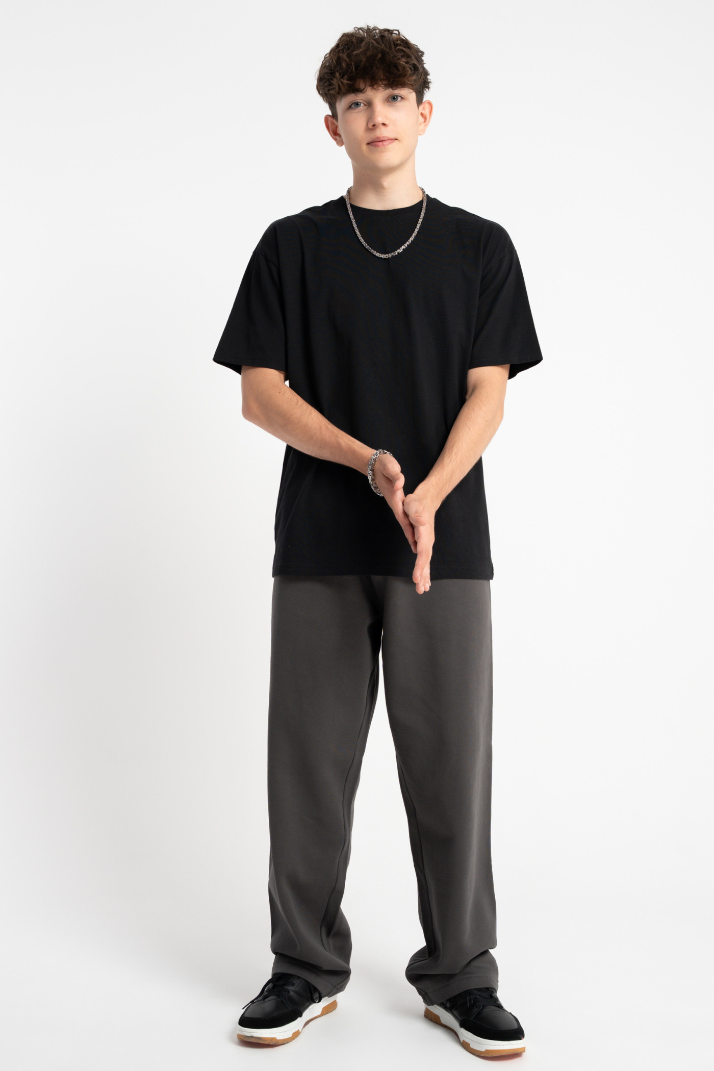 Szare spodnie dresowe REGULAR bez nadruków