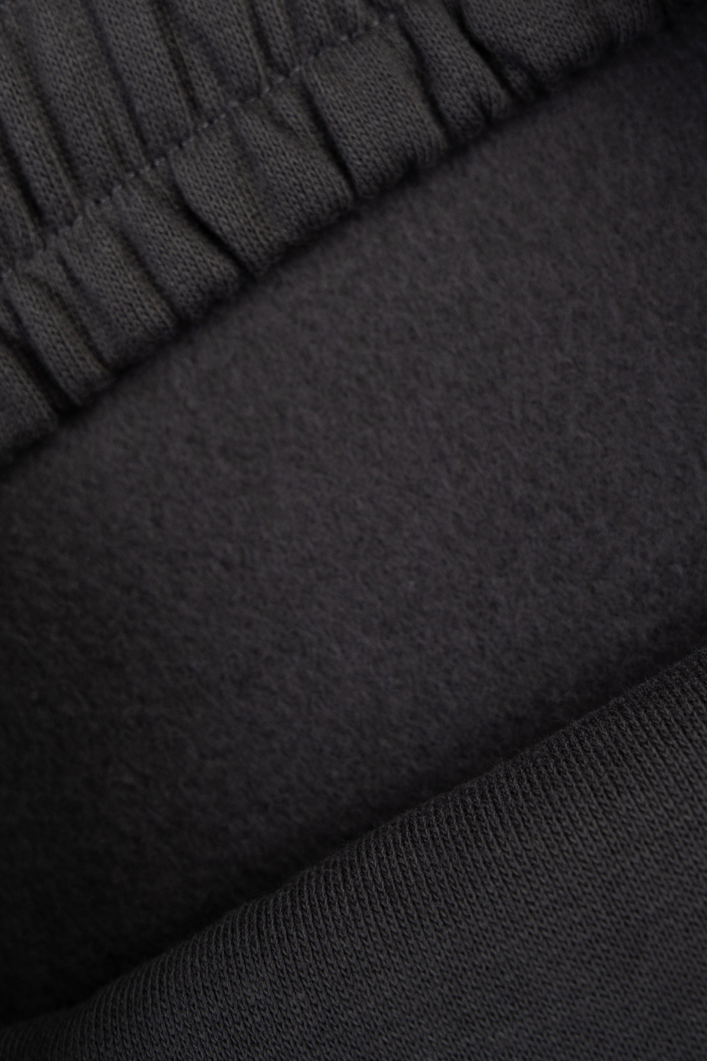 Szare spodnie dresowe REGULAR bez nadruków