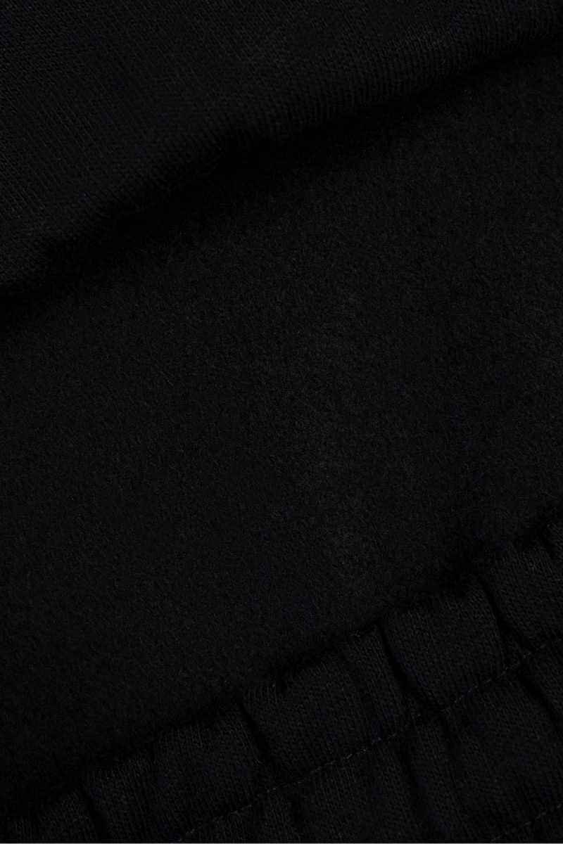 Czarne spodnie dresowe OVERSIZE bez nadruków Czarne spodnie dresowe OVERSIZE bez nadruków