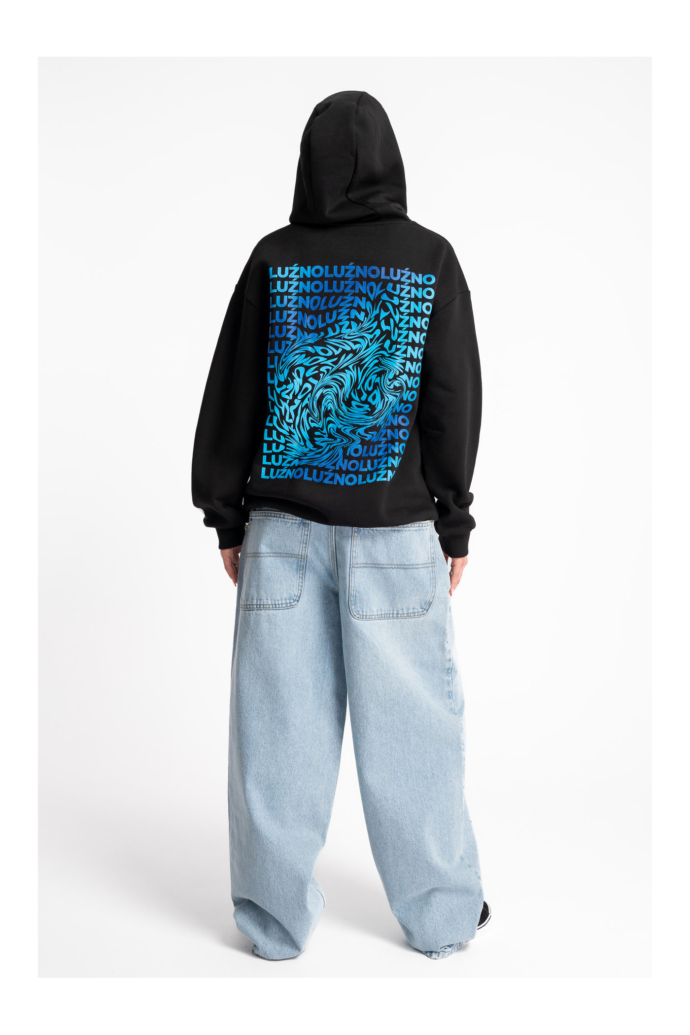 Czarna bluza UNISEX REGULAR z kapturem LUŹNO