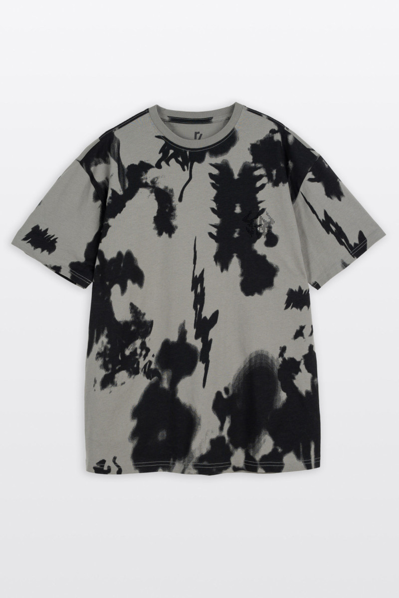 Szary t-shirt LOOSE z nadrukiem na całości Szary t-shirt LOOSE z nadrukiem na całości