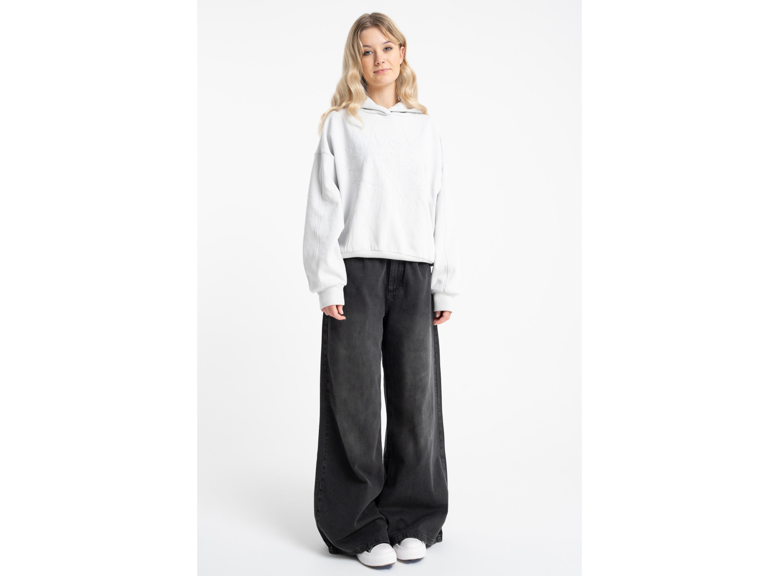 Jasnoszara bluza BOXY z autorską grafiką z przodu