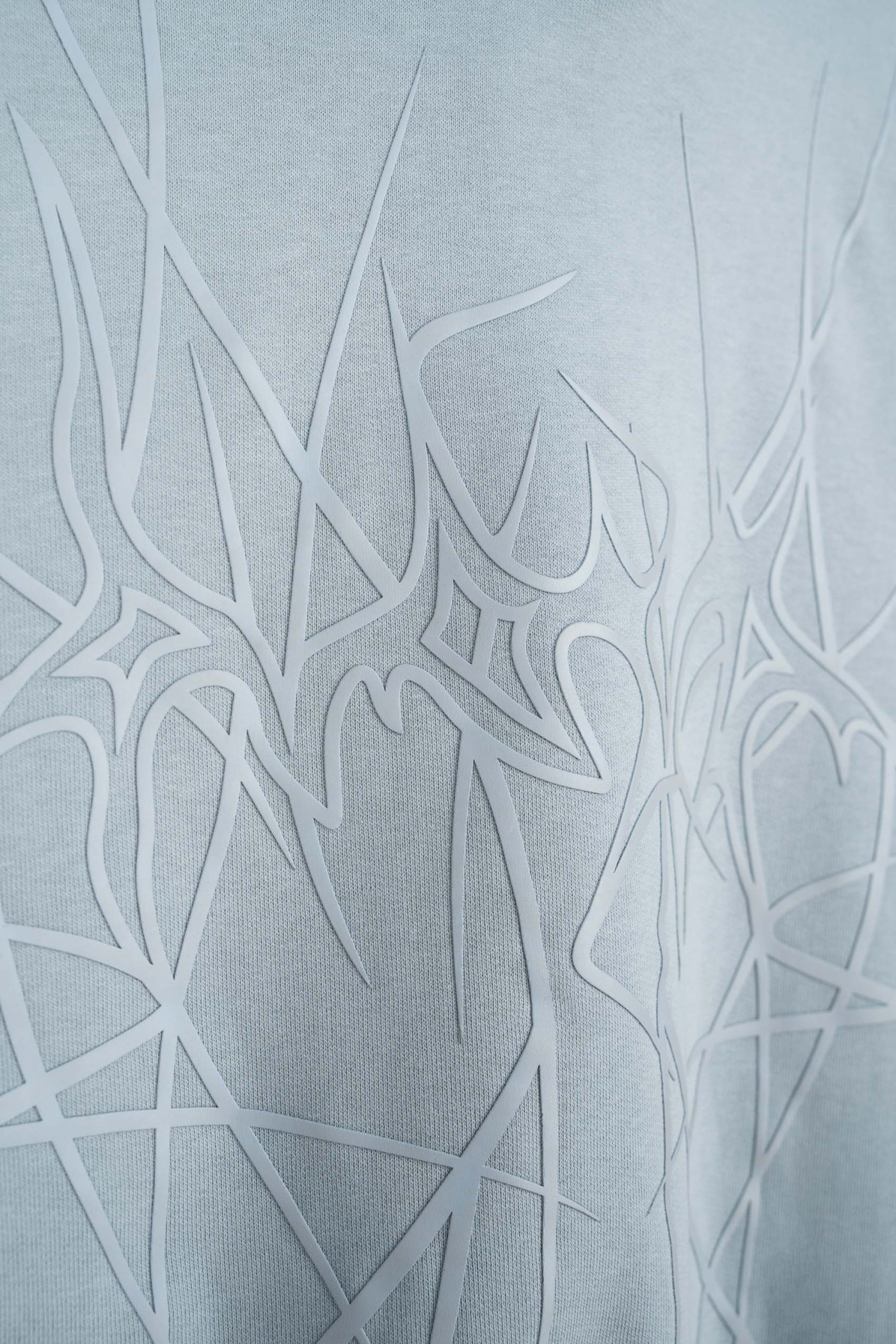 Jasnoniebieska bluza BOXY z autorską grafiką z przodu