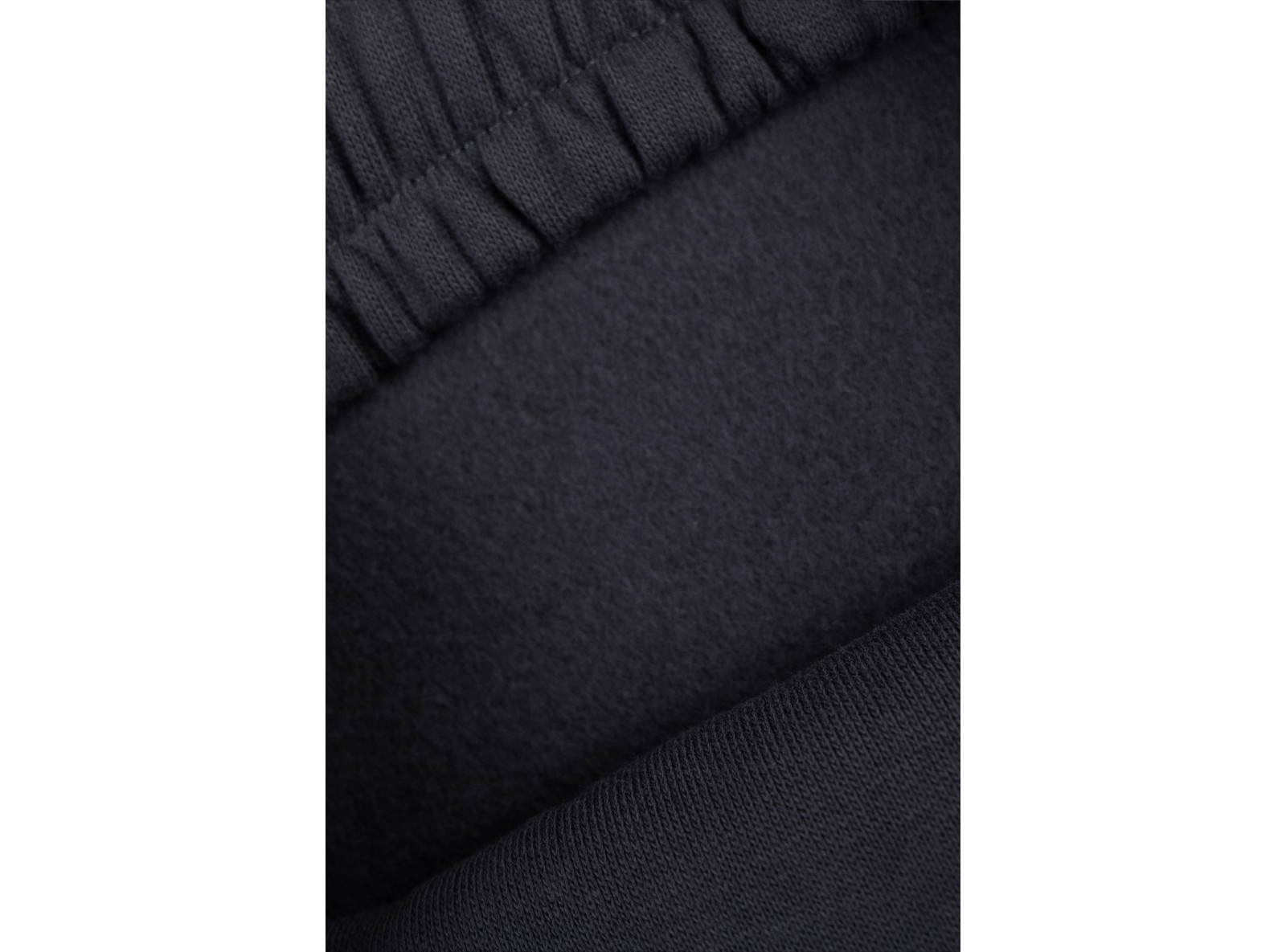 Czarne spodnie dresowe REGULAR bez nadruków Czarne spodnie dresowe REGULAR bez nadruków