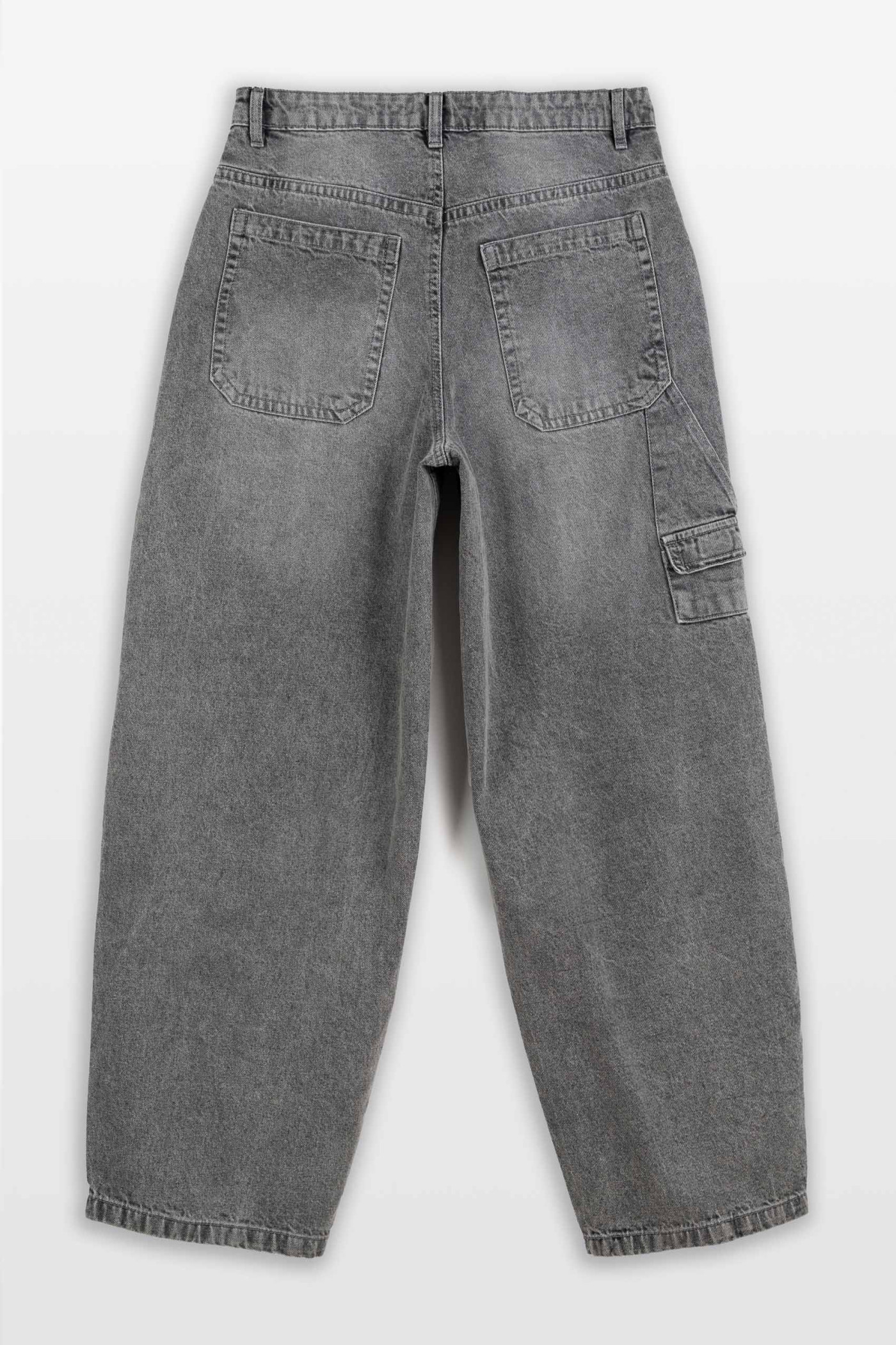 Szare spodnie jeansowe o kroju BAGGY Szare spodnie jeansowe o kroju BAGGY