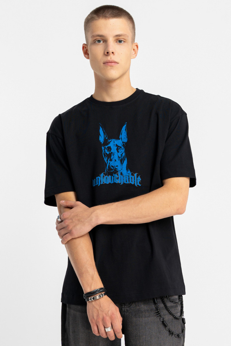 Czarny t-shirt LOOSE z autorską grafiką z przodu Czarny t-shirt LOOSE z autorską grafiką z przodu