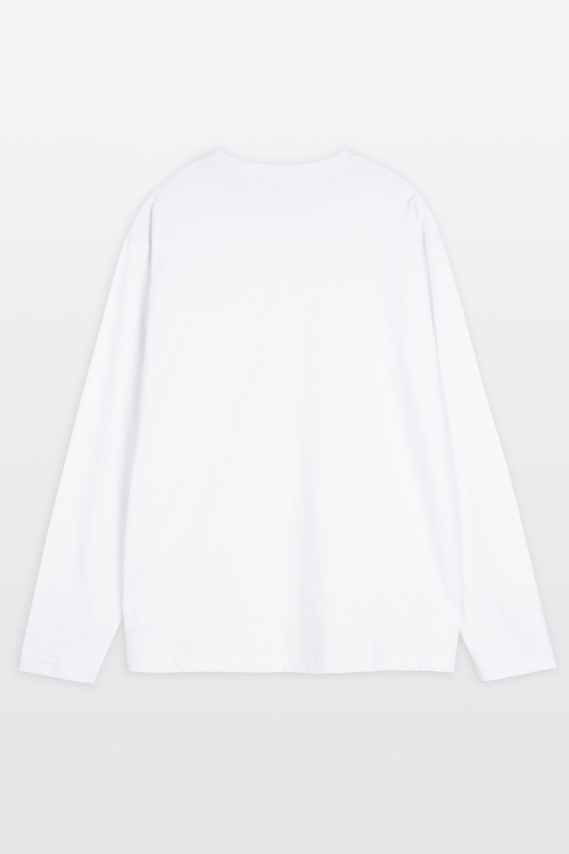 Biały longsleeve z minimalistycznym nadrukiem na dole Biały longsleeve z minimalistycznym nadrukiem na dole