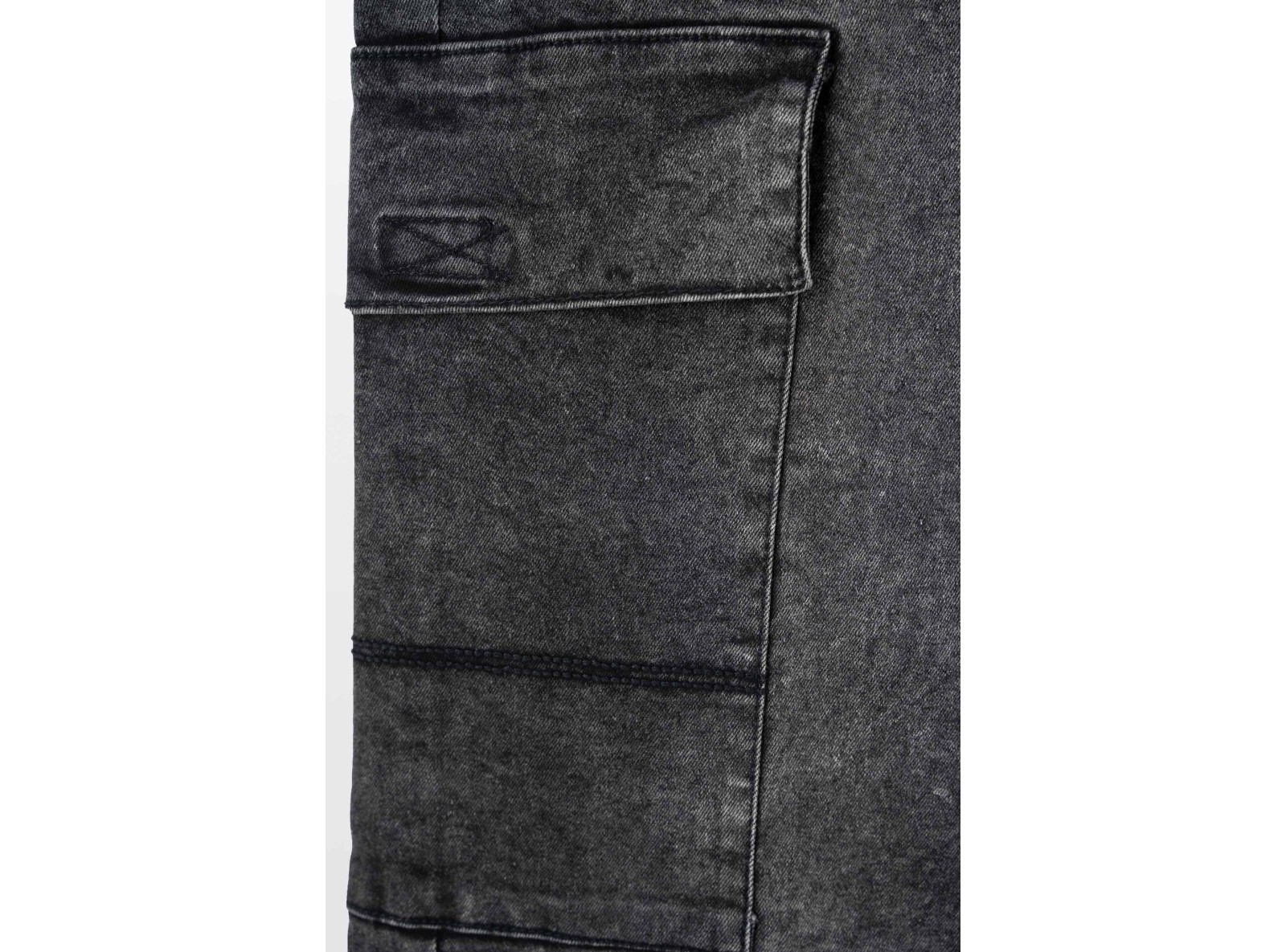 Szare spodnie jeansowe typu CARGO z efektem sprania