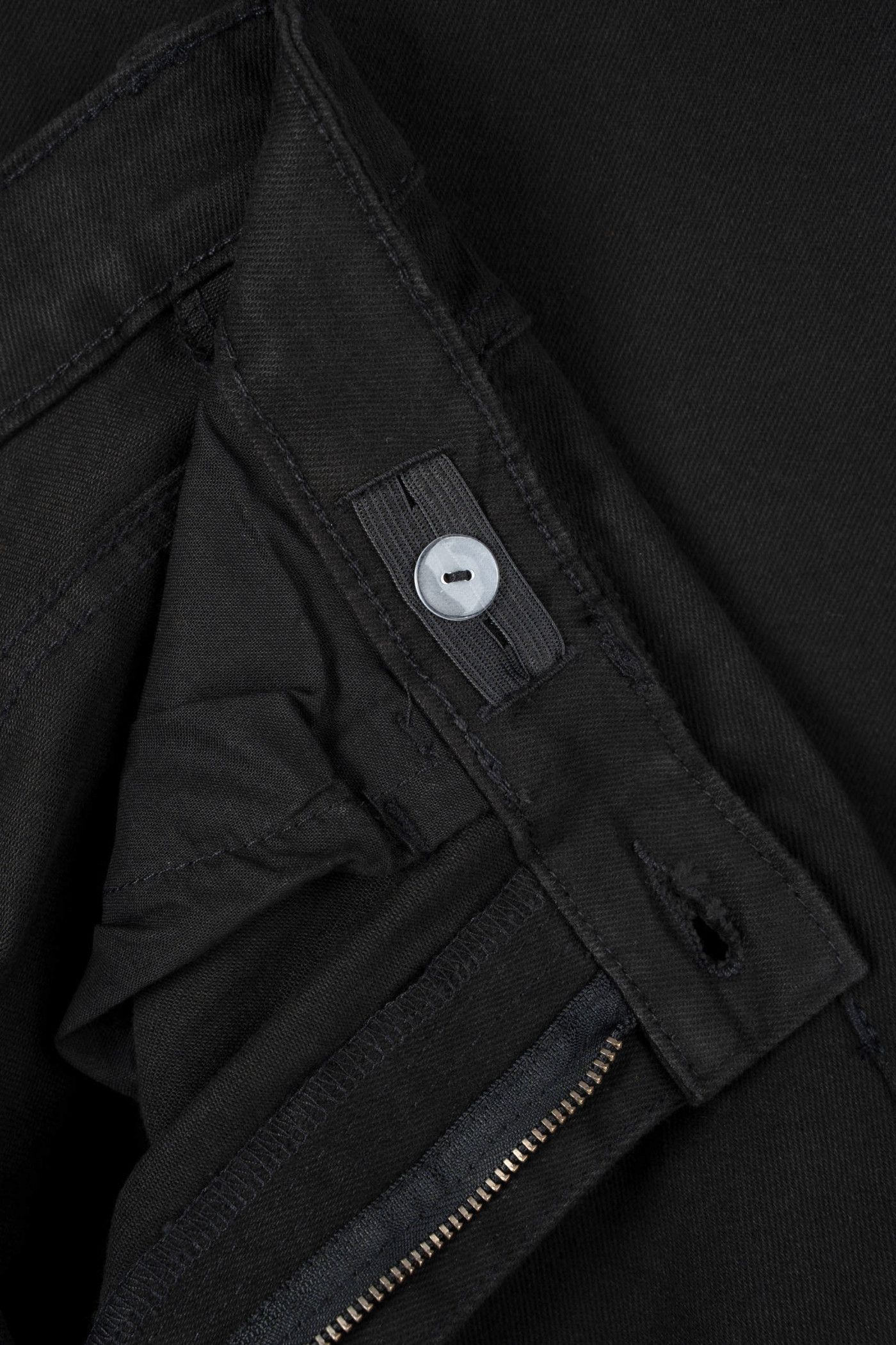 Czarne spodnie jeansowe SLIM