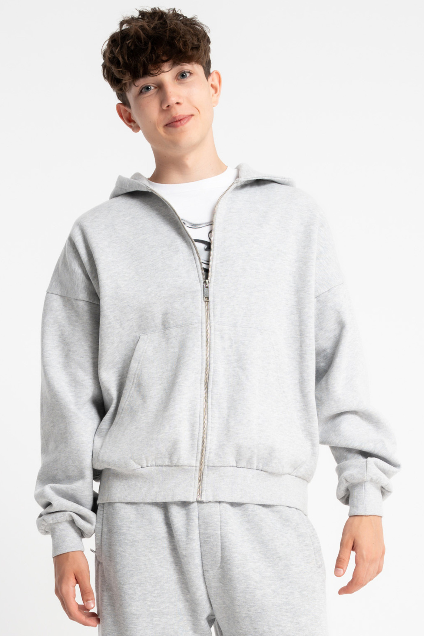 Szara bluza z kapturem bez nadruków