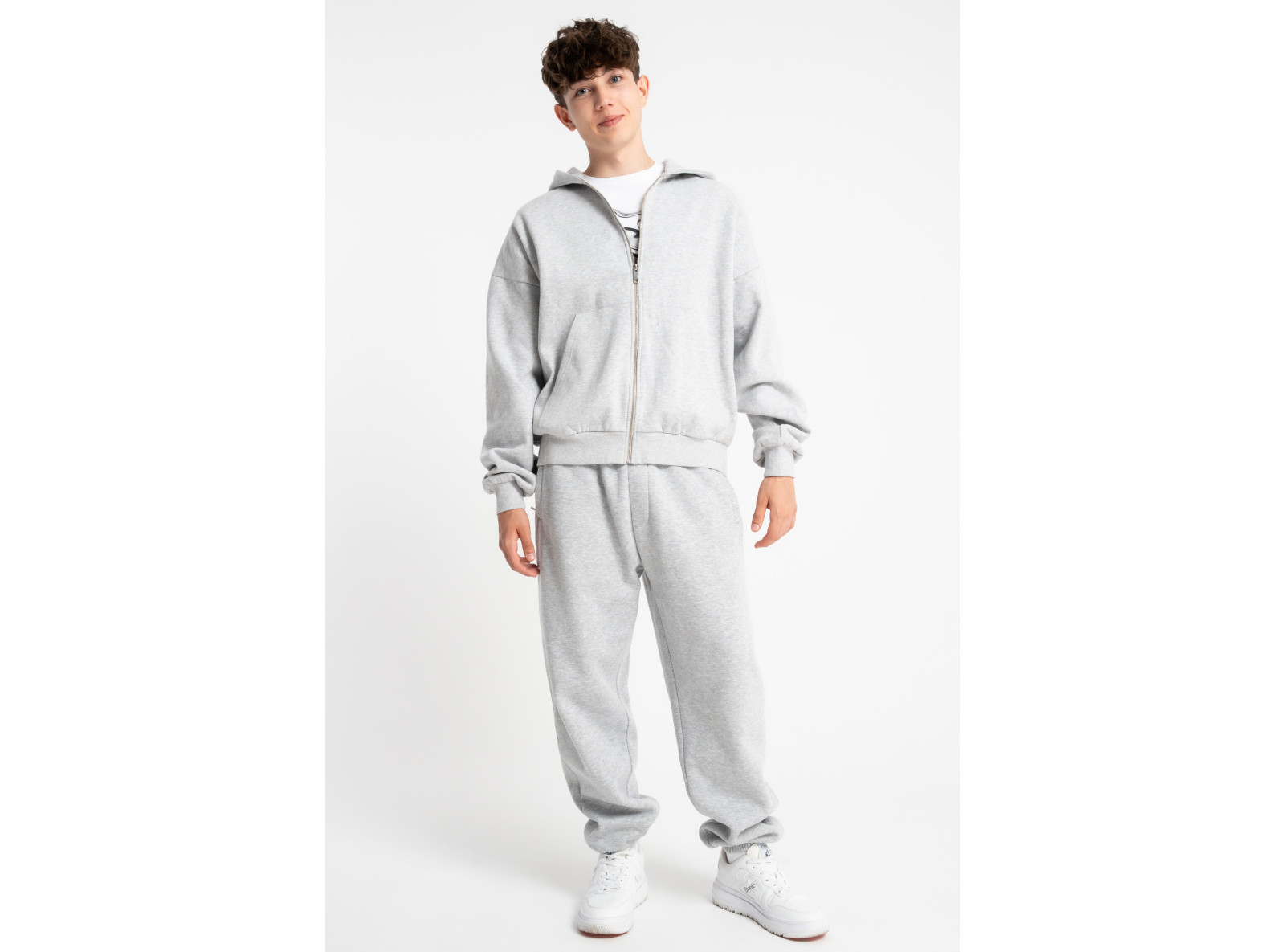 Szara bluza z kapturem bez nadruków