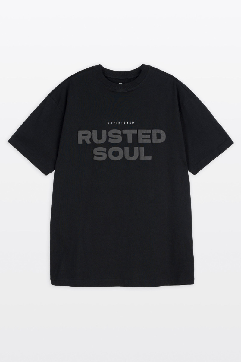 Czarny t-shirt LOOSE z autorską grafiką z przodu