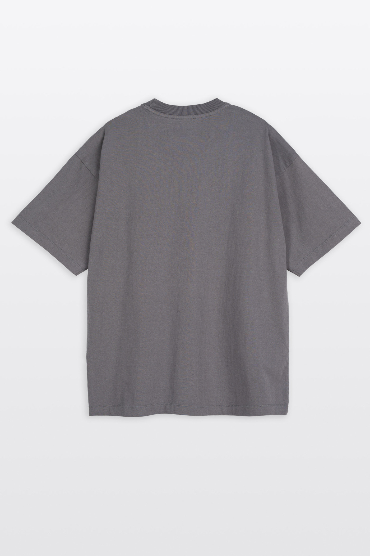 Czarny t-shirt LOOSE z autorską grafiką z przodu