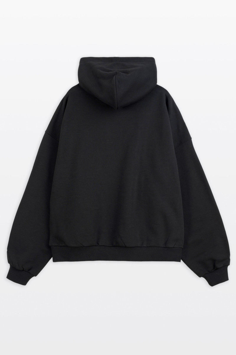 Czarna bluza z kapturem z odpinanym łańcuszkiem