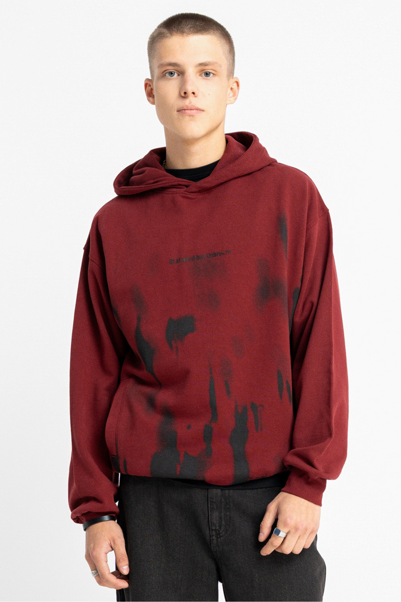 Bordowa bluza REGULAR z nadrukiem na całości